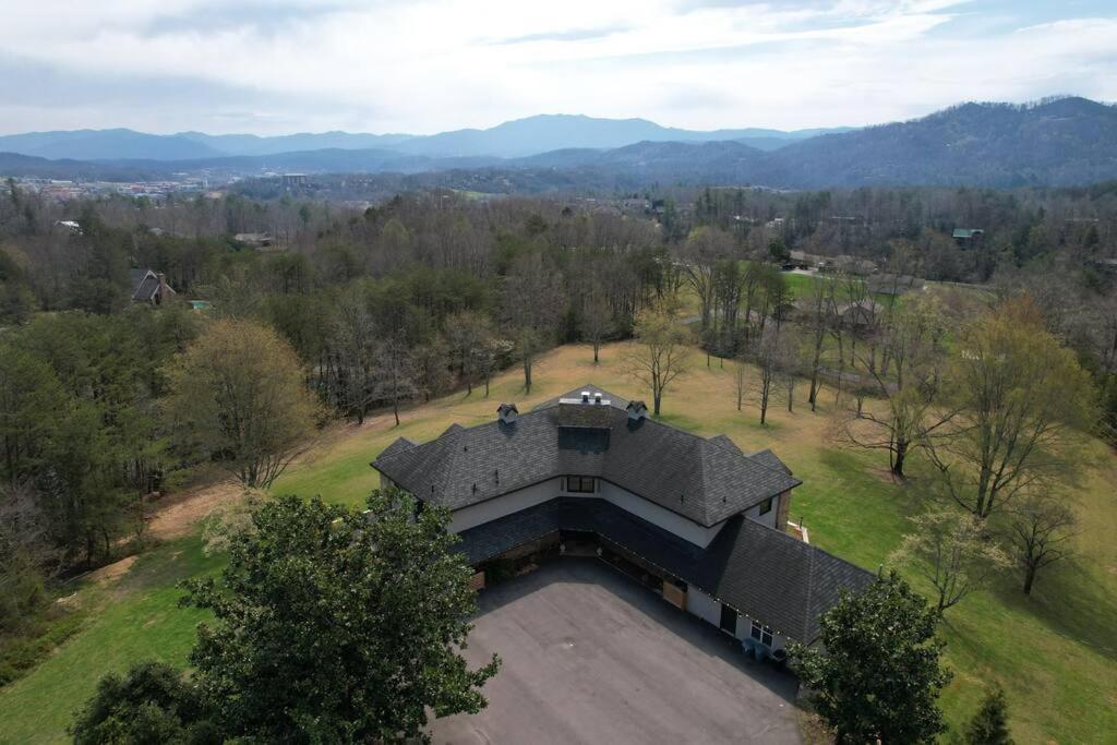 Crestview Estate 5 Acres-Heated Pool-5Min To Strip Βίλα Pigeon Forge Εξωτερικό φωτογραφία