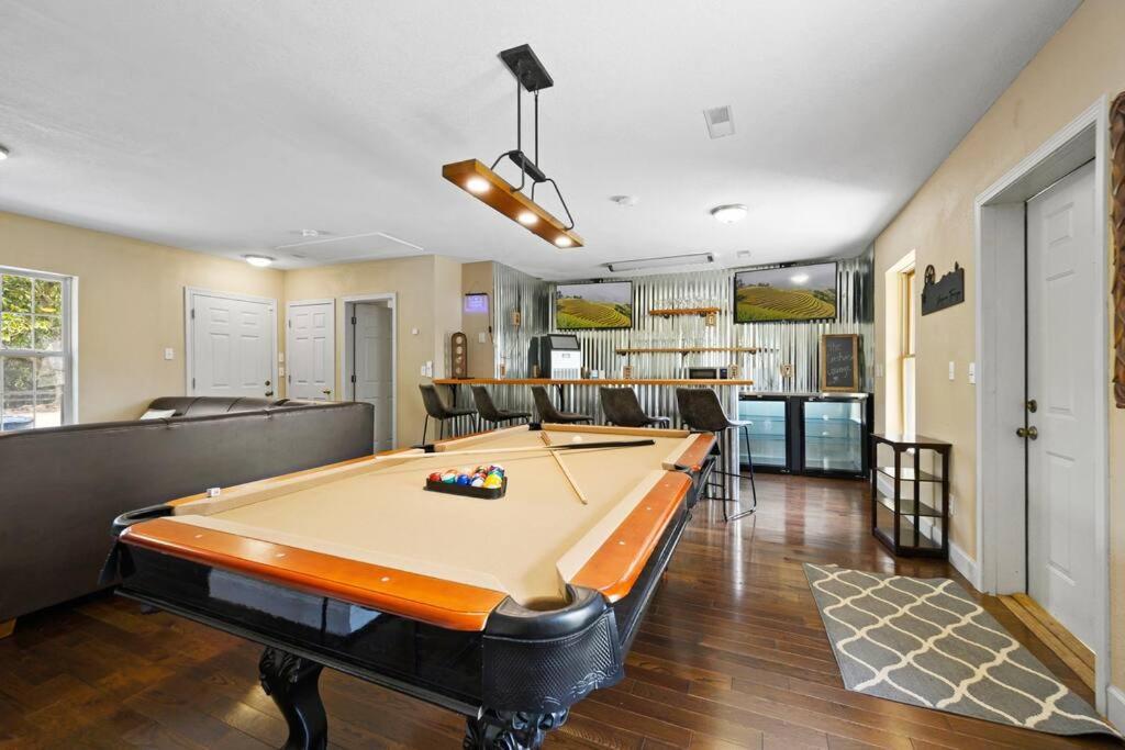 Crestview Estate 5 Acres-Heated Pool-5Min To Strip Βίλα Pigeon Forge Εξωτερικό φωτογραφία